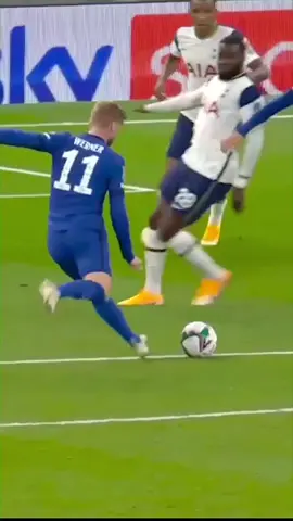 Timo Werner bags his first goal for Chelsea against Tottenham!😍🔥 #foryou #fy #fyp #xyzbca #trend #timowerner #chelsea #football #futbol #Soccer