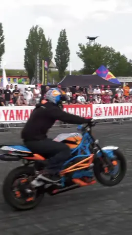 Подписывайся на мой Инстаграм: moto_crazzy #стантрайдинг #стант #мото #мотоцикл