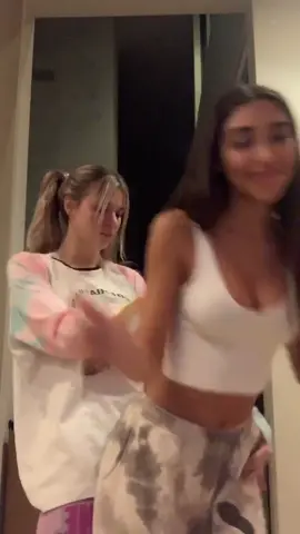 I couldn’t even make it to midnight for my bday 🤣 @alissaviolet