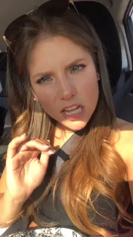 Así con los celos #DayInMyLife #OikosOneTrip #celos #latina #parati #fyp