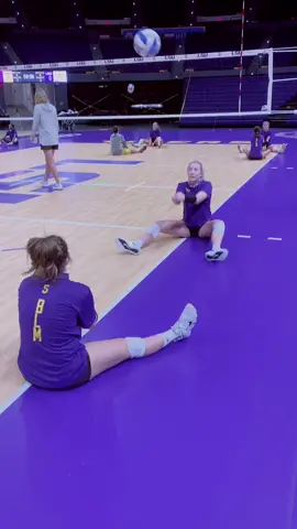 Duet this: Pass, Set, and Pepper from Sitting, Kneeling and Standing! 🏐 #CollegeGotMeLike #fyp #foryou #foryou #volleyball #lsu #lsuvolleyball