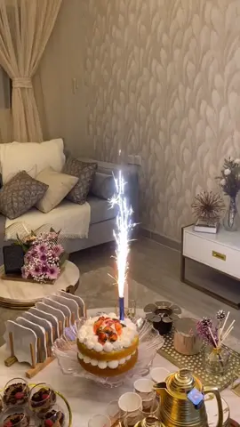 حفله صغنونه لحبيبة ئلبي 🥺❤️❤️#دندنة_القهوة #طلعوني_اكسبلور #حركة_الاكسبلور #اصدقائي #صديقتي #دندنة_القهوة #حفلة #اكسبلورر