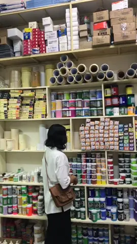 Đi mua hoạ cụ với mình, địa chỉ ở cổng trường đại học Mỹ Thuật Công Nghiệp nhé😘#hoacu #hocve #art