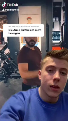 @merrrrttttt antworten Les dir gerne die Quelle bei „Langer Kopf“ durch. Dort steht etwas zur „Retroversion“ :) #gym #workout #triceps