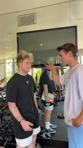 @petroutv always showing off in the gym