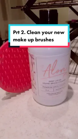 Prt2. Wash your Brand new brushes.￼￼￼ PLEASE & THANK YOU 🙏🏽 @aloricollection #promua #promuatips #fyp #makeupartist