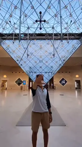 Wait for it 📱 One of my favorite Hyperlapse trick ! More on my Insta @wonguy974 ✨ #tiktoktutorial #bts #fyp #pourtoi