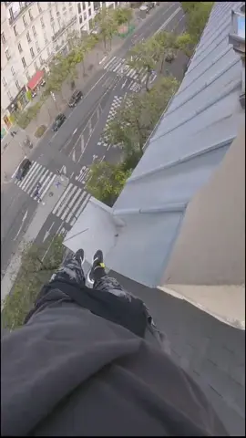 CLIMBEVERYWHERE #parkour #run #pov #freerunning #french #explore #rooftops #paris