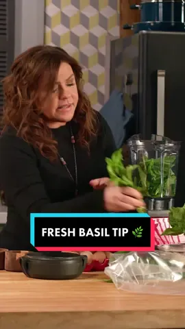 Fresh Basil 🌿 Tip: Trim the stems and place them in a glass of water. Loosely cover with a plastic bag and leave on the counter. #RRatHOME#tiptok