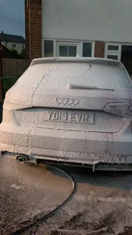 #pinkcar #cargirl #car #audi #fyp #snowfoam