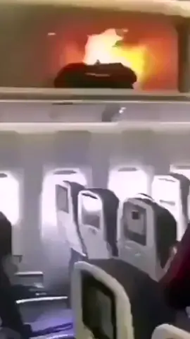 Power bank catches fire  during boarding of Boeing777 at GuangzhouAirport, ✈🔥. • 📽 By @aviationmedia.tv #powerbank #fire #gopilot.co.uk