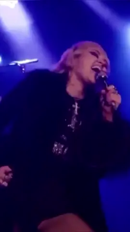 ZOMBIE 🧟‍♀️ #saveourstages