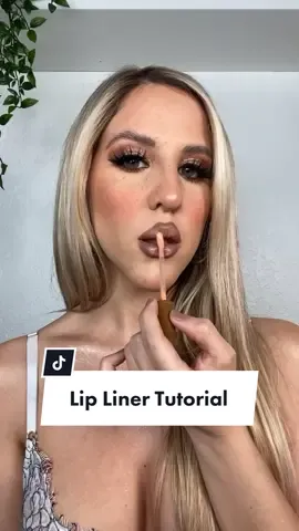 Maybe Kylie wasn’t lying when you’d said it was lip lining after alll!!!! #lip #makeup #fyp #fypage #lipliner #liplinertutorial #lipliner #biglips