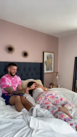 I didn’t wanna wake her but I couldn’t help it 🍑🤣🙈 #couple #Love #Relationship #fyp #foryou