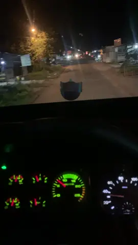 những chiến xe cứu trợ đồng bào miền trung chuẩn bị xuất phát #hướngvemientrung ￼