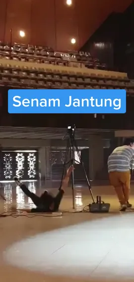 Senam jantung #fyp #foryourpage #jatuh #koetaksayangsayang