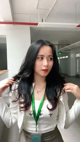 Có điệu nhảy quài 🤦🏻‍♀️ thật ra là nhảy bài khác nhưng thấy cái này hay hơn 🤣