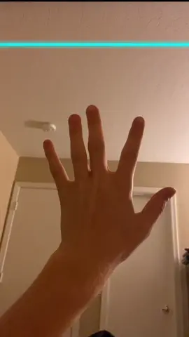 #TimeWarpScan my whole hand is fine but then there’s that one finger that randomly goes back and forth 😂 #fyp #weird