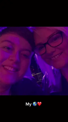 @kirstchambers ❤️#lesbianrelationshipgoals