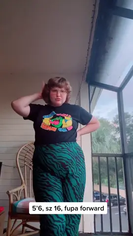 i like seeing bodies like mine on my #fyp :)  #midsize