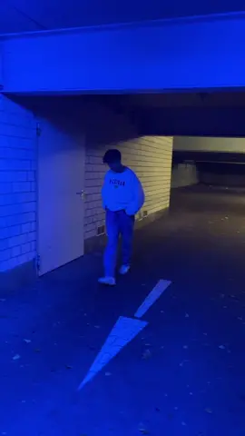 Here is me breaking my ankle 🏃🏽‍♂️💨