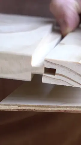 That fit! 👌🏼 #router #satisfying #oddlysatisfying #woodworking #pine #fyp