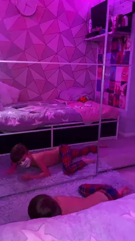 If you ever think your good at this dance think again. #foryou #forupage #foru #comment #like #share #tag #WAP #haha