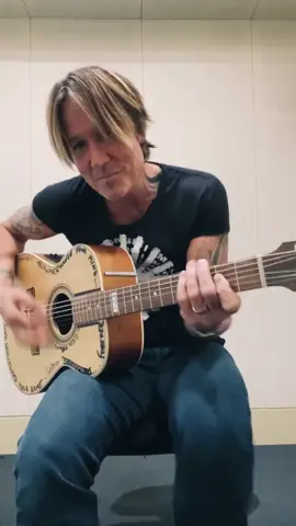 I play, you fill in the P!nk? Do your thing TikTok. Duet this video & use #onetoomany