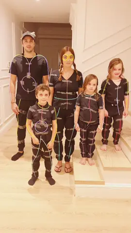 #happyhallowen #glowsticks #halloween #halloween2020 #karenwazen #family #glowinthedark #family #DIY #costumes