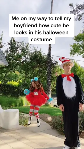 True story 😂 You and your 5th @ have to wear matching Halloween costumes. Who is it? 👀