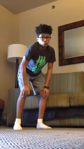 #stitch with @jm1tchell I tried 😅🤷🏾‍♂️... #invisibleboxchallenge #fyp #foryou