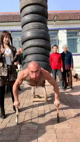 Professional stunts,please don't imitate#kungfu #master #sport