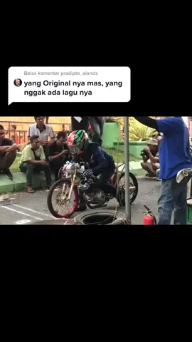 Balas @pradipta_alands tu mas #berandafyp #fyp #beranda #sukabalapmotor #balapmotor #balapmotorindonesia #dragbike #dragracing #dragrace
