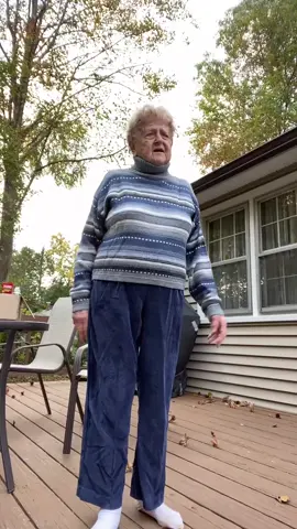 these are my new pants #OOTD #fyp #grandma