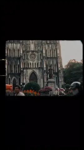 Hà Nội nay trở gió. Liệu nơi đó có nhớ anh không?