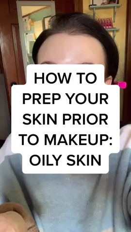 Comment below your best tips and tricks for oily skin! #makeup #beauty #MotivationMonday #makeuphack #makeuptutorial