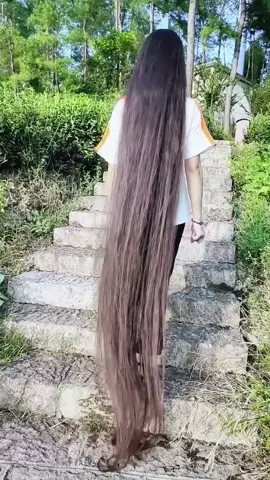 My long hair walks on the floor like a wedding dress.😂😂😂#longhair #hair #wig