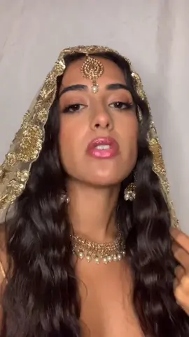 Happy Diwali / Bandi Chhor Divas! 🪔 #WeekendVibes #fyp #Diwali #diwaliwtiktok #desi #punjabi #indian #bollywood #arianagrande #positions #desigirl