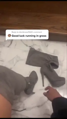 Reply to @idontknow1522 easyyyy 🤷🏽‍♀️🏃🏽‍♀️🏃🏽‍♀️ #fyp #Heels #trackandfield