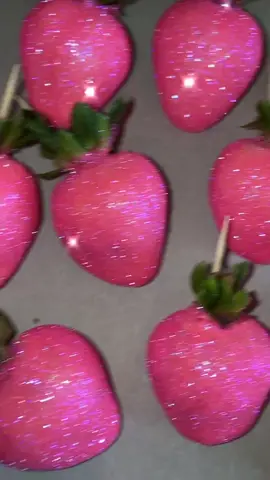 Pink Glitter Berries #VansCheckerboardDay #HolidaysOurWay #tabletop #JingleJangleWithMe #foodtiktok #bakingszn #showupshowoff #doitbold #bekind