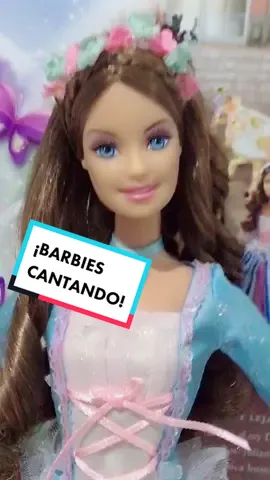 Por si alguien tenía curiosidad de oírlas cantar, así cantan juntas las muñecas 🥰 #barbielaprincesaylacosturera #barbiedoll #disney #barbies