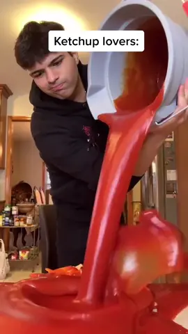 Tag your friend that’s obsessed with ketchup 😭👇 @wasildaoud
