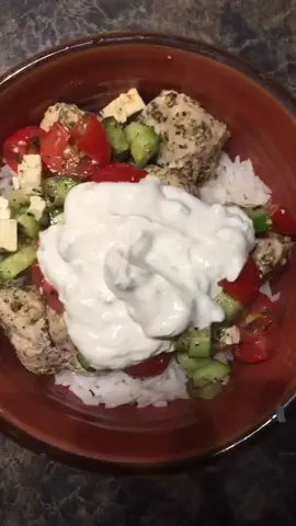 Recette de riz style grecque. #Porc#Recette#Food#Cooking#Tomate#Concombre#Feta#Tadiki#Épice#citron#grecque#riz