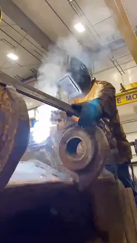 #ridethelightning #weldingandfabrication #weldersofitktok #WLFmaintenanceteam #fyp #wlfrench #wemoveboston