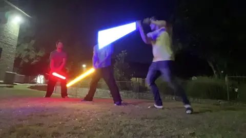 VFXs- @jiffyvfx #starwars #lightsaber #jedi #fight #fyp #lightsaberbattle #lightsaberduel #fun #epic #jedi #sith #vfx #lightsabertricks