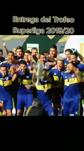 #bocajrs recibió hoy el trofeo obtenido el 07-03-2020 por el torneo de la Superliga 2019/2020 #bienargentino #mihinchada #campeon