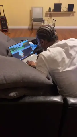 I know this isn’t the best but here is how I act I guess 😭💀if you want me to act like my dad comment “me”@mystakinfolk #fyp #foryou #foryouu