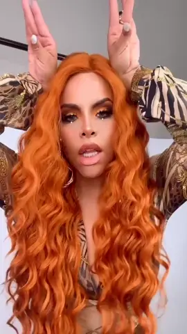 Feeling this version @andreavilchezpabon ❤️  #fyp #foryoupage #jeans #wig #hair