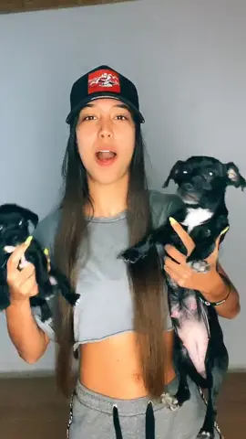 La hija y la madre😍 ¿Qué nombre le ponemos? 🤔 RESPONDO EN INSTAGRAM: thanix229👈🏻💕