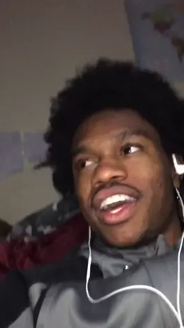 WHAT ARE HIP DIPS IS THAT WHAT IT IS IM CONFUSED